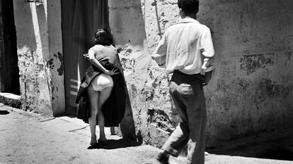 'Palma de Mallorca', 1959, una de las fotografías que Christer Strömholm tomó en España y que pueden verse en la exposición en la Fundación Mapfre, en Madrid.