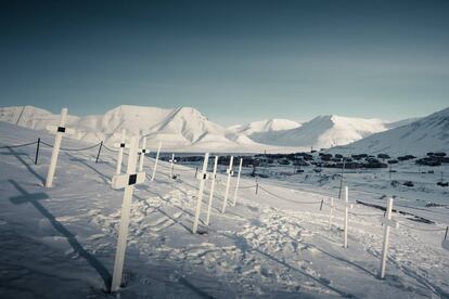 En en el pequeño cementerio de Longyearbyen no se entierra a nadie por ley desde hace más de 70 años.