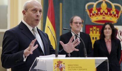 El nuevo ministro de Educación, Cultura y Deporte, José Ignacio Wert, durante su discurso tras tomar hoy posesión del cargo.