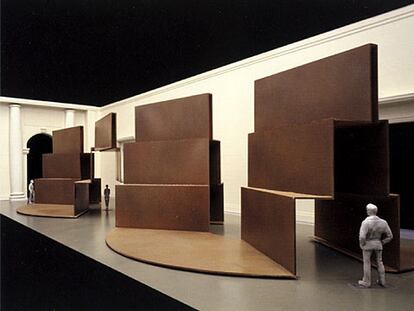 <i>Maqueta de la escultura 'Millbank Steps</i>' (2004), realizada por Anthony Caro para su actual retrospectiva en Londres.
