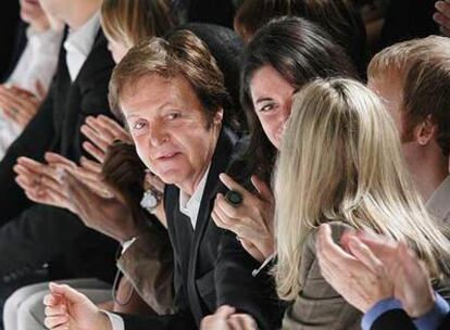 Paul McCartney, el jueves en el desfile de la colección de ropa de su hija Stella en París.