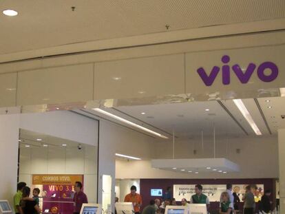 Telefónica Brasil reduce beneficios por la falta de extraordinarios pero bate previsiones