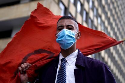 Un joven durante la manifestación.