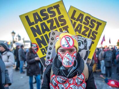 Manifestante durante o protesto em Viena contra o novo Governo austríaco