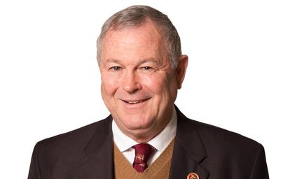 El congressista Dana Rohrabacher