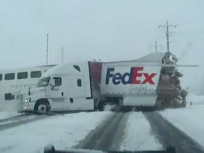 La colisión, que no ha dejado heridos de gravedad, se produjo el sábado durante una tormenta de nieve