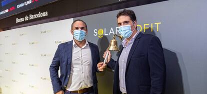 De izquierda a derecha, Roger Fernández y Óscar Gómez, durante el Toque de Campana.