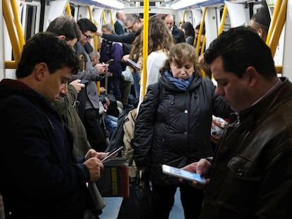 Usuarios del metro de Madrid el pasado miércoles.