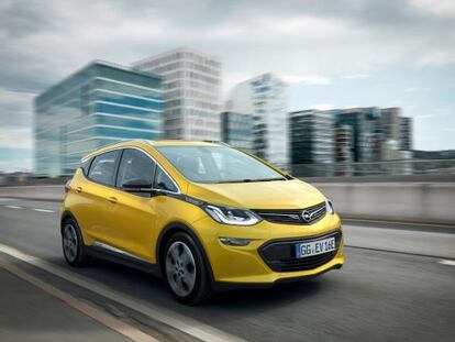 Opel adelanta a Tesla: su Ampera-e supera los 400 km de autonomía