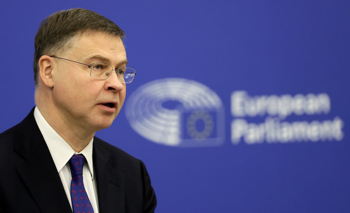 Dombrovskis: Europa puede gravar beneficios energéticos