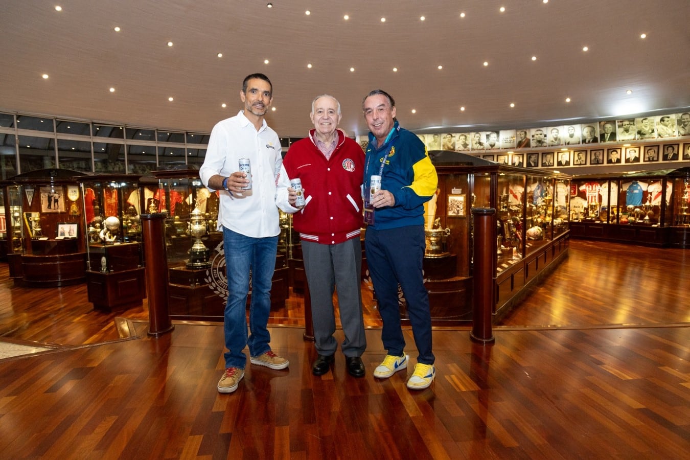 "Corona conmemora un siglo de tradición en una épica final entre Toluca y América"