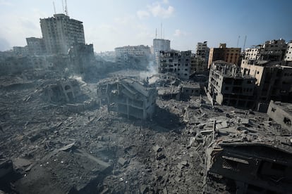Bombardeo israelí en Al Rimal, al oeste de la franja de Gaza, el 10 de octubre. 