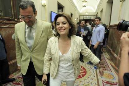 Soraya Sáenz de Santamaría, en los pasillos del Congreso.