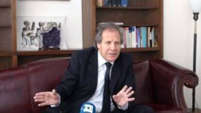 El ministro de Relaciones Exteriores de Uruguay, Luis Almagro, opinó que es "condenable" que algunos líderes opositores en Venezuela llamen a los manifestantes a seguir en las calles "hasta que caiga" el presidente venezolano, Nicolás Maduro.