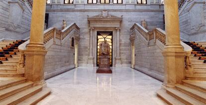 Escalinata de la Biblioteca Nacional de España, en Madrid.