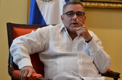 Mauricio Funes, presidente de El Salvador, durante a entrevista.