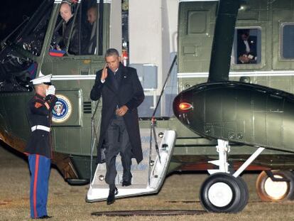 Barack Obama, a su llegada anoche a la Casa Blanca desde M&eacute;xico.
 