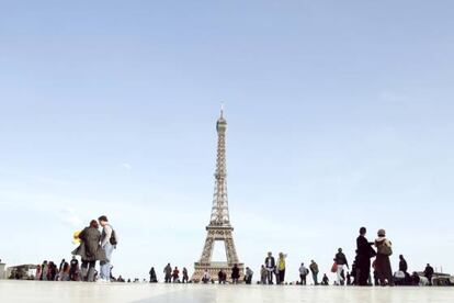 La torre Eiffel (París), desde la plaza del Trocadero.