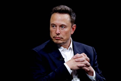 FILE PHOTO: Elon Musk, CEO of SpaceX and Tesla and owner of X, formerly known as Twitter, attends the Viva Technology conference dedicated to innovation and startups at the Porte de Versailles exhibition centre in Paris, France, June 16, 2023. REUTERS/Gonzalo Fuentes//File Photo