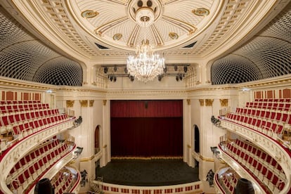 La renovada Staatsoper Unter den Linden desde el escenario