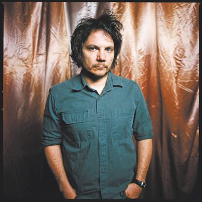 <b>Jeff Tweedy, líder de Wilco, dice que es "inevitable" que algún día publique un disco en solitario. </b>