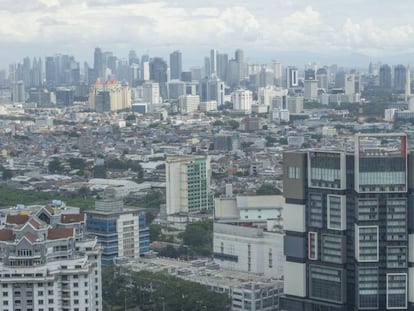 Vista aérea de Yakarta, capital de Indonesia. 