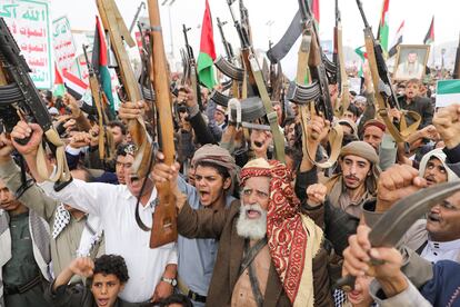 Demonstration in favor of Palestine on Friday in Yemen's capital, Sana'a.