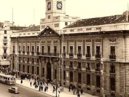 Fachada de la antigua Dirección General de Seguridad en la Puerta del Sol de Madrid. 