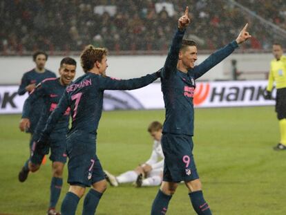 Torres celebra uno de sus dos goles al Lokomotiv.