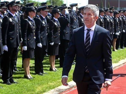 El ministro de Interior, Fernando Grande-Marlaska, en el acto de jura, de 1.200 policías en Ávila en 2019.