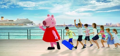 Peppa Pig recibe y juega con los niños en los barcos de Costa Cruceros.