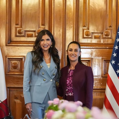 Kristi Noem y Claudia Sheinbaum