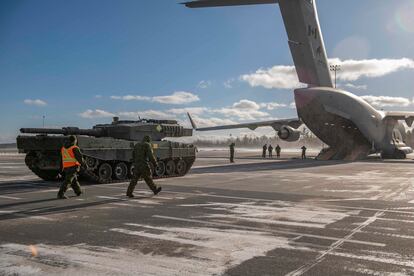 The first Leopard 2 tank sent by Canada arrives in Ukraine.