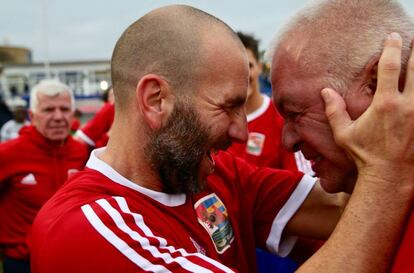 Jugadores de la selección de Kárpátalja celebran el triunfo en la final celebrada en Londres este sábado.