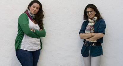 Carolina Villarreal y María Reyes preparan oposiciones.