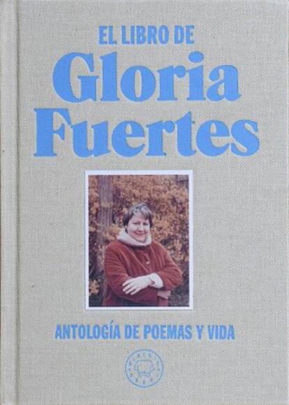 La poeta hizo de su capa un sayo, y esta completa colección de materiales biográficos lo demuestra.