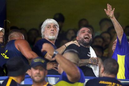 Rafael Di Zeo (izquierda) en un partido de Boca Juniors, el 9 de abril.