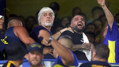 Rafael Di Zeo (izquierda) en un partido de Boca Juniors, el 9 de abril.