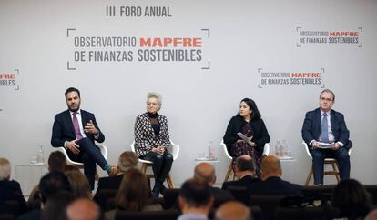 Íñigo Alli, miembro del consejo asesor de SpainNAB; María Luisa Segoviano, presidenta de la Sala de lo Social del Tribunal Supremo; Marta Bengoa, catedrática de Economía en la City University of New York, y Enrique Sanz, rector de la Universidad Pontificia Comillas.