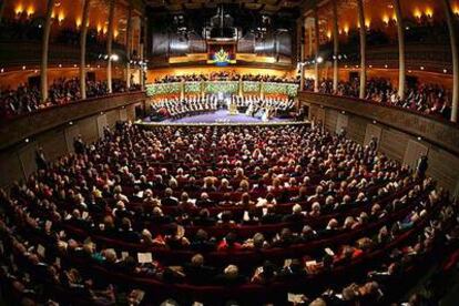 El Konserthuset de Estocolmo, ayer durante la ceremonia de entrega de los Premios Nobel 2005.