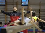 Ángela Domínguez, entrenadora del club de Gimnasia Artística de Pozuelo que desde hace años incorpora metodologías para prevenir los abusos. KIKE PARA