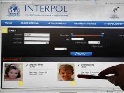 Fotografía de la página web de Interpol de los hermanos Ruth y José Bretón Ortiz, desaparecidos en Córdoba el pasado 8 de octubre.