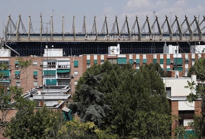 La tribuna principal, justo al lado de la M-30.