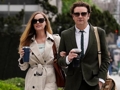 Danny Masterson y su esposa, Bijou Phillips, a su llegada al tribunal de Los Ángeles el 17 de mayo.