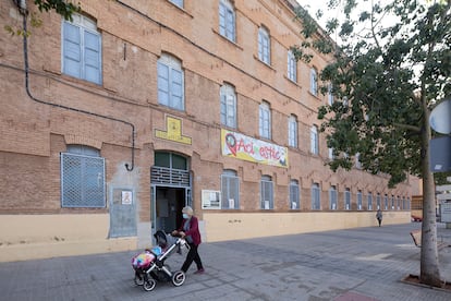 Fachada del colegio de los carmelitas de Vila-real, donde antiguos alumnos han denunciado abusos sexuales en su infancia en los años setenta.