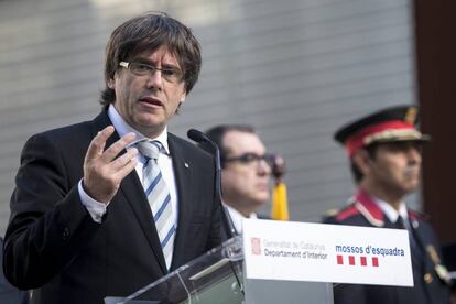 El presidente de la Generalitat, Carles Puigdemont, en una acto oficial reciente.  