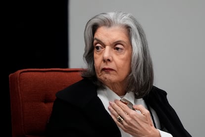 Carmen Lucía Antunes Rocha en el juicio contra Bolsonaro.
