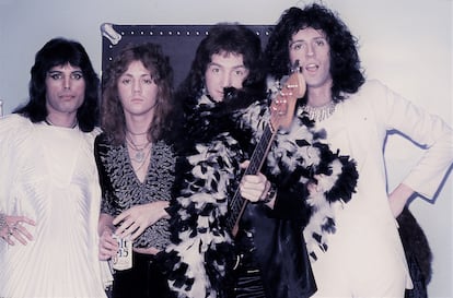 El grupo Queen, en 1974. Desde la izquierda, Freddie Mercury, Roger Taylor, John Deacon y Brian May.