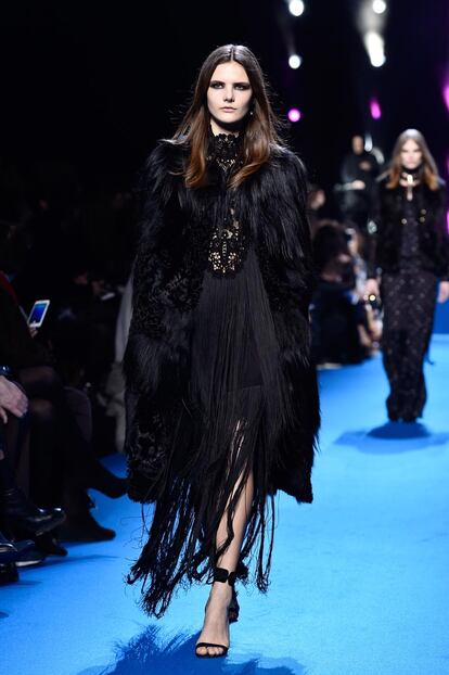 Elie Saab : Runway &#8211; Paris Fashion Week Womenswear Fall/Winter 2016/2017