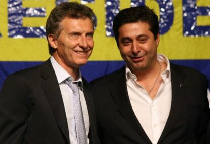 El presidente de Boca Juniors es el principal aliado de Mauricio Macri en la Asociación del Fútbol Argentino. Es por ello que todos le señalaran el pasado 31 de mayo, cuando la Inspección General de Justicia (IGJ), dependiente del ministerio de Justicia de la Nación, intervino el organismo. Angelici busca quitarle poder a los clubes del Ascenso en el Consejo Federal. Su propuesta es la de establecer un voto calificado en el que los 5 clubes grandes (River, Boca, Independiente, Racing y San Lorenzo) tengan mayor influencia, aunque para eso es necesario cambiar el estatuto de la AFA. Para eso es necesario conseguir los 60 votos necesarios para convocar a una asamblea, o bien, tener buenas relaciones con quien intervenga la AFA.